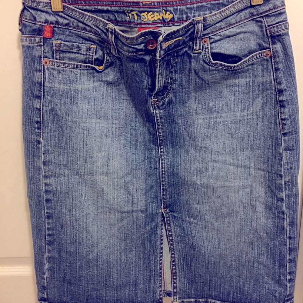 Denim skirt